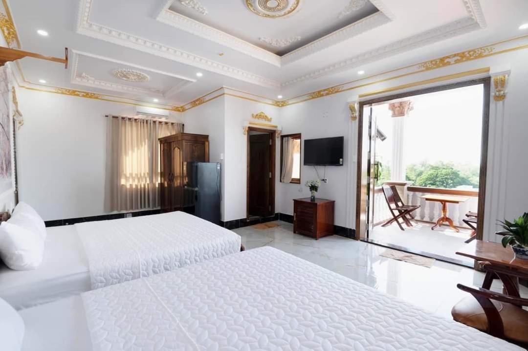 Little Saigon Hotel Chau Doc Exterior photo
